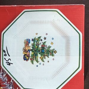 Christmastime Nikko salad/desert plates. 4 new inbox